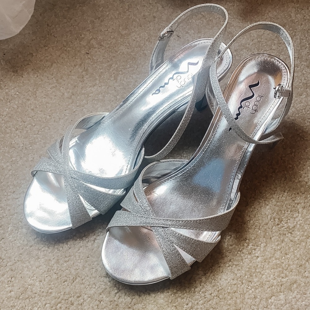 Touch of Nina Norvella 1 Silver Heels! Worn once!